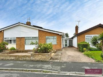 2 bedroom semi detached bungalow for sale