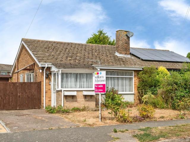2 bedroom semi detached bungalow for sale
