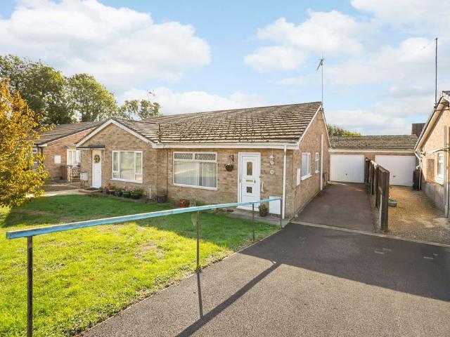 2 bedroom semi detached bungalow for sale
