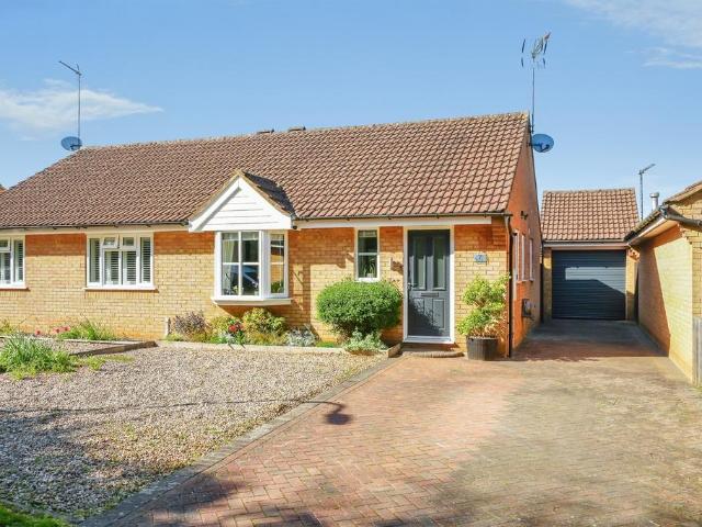 2 bedroom semi detached bungalow for sale