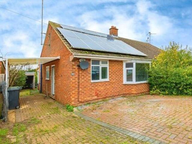 2 Bedroom Semi detached Bungalow For Sale In Wellingborough, Northamptonshire