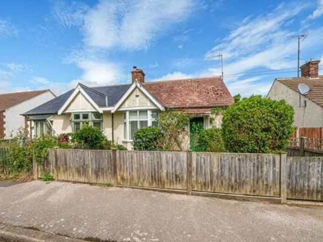 2 Bedroom Semi detached Bungalow For Sale In Faversham