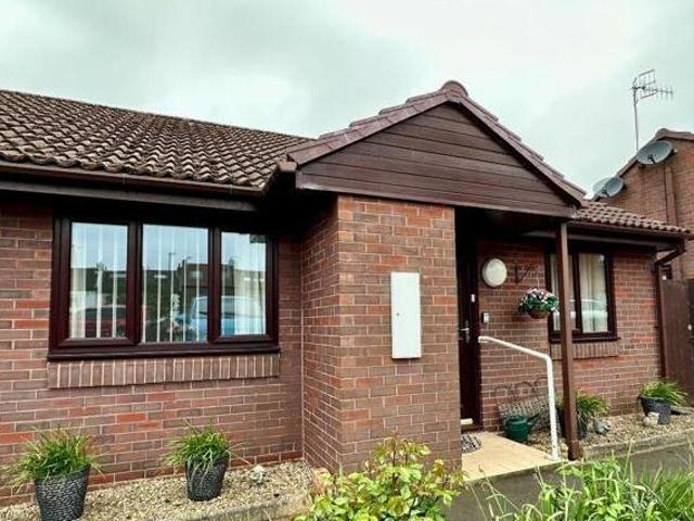 2 Bedroom Semi detached Bungalow For Sale In Guisborough, North Yorkshire