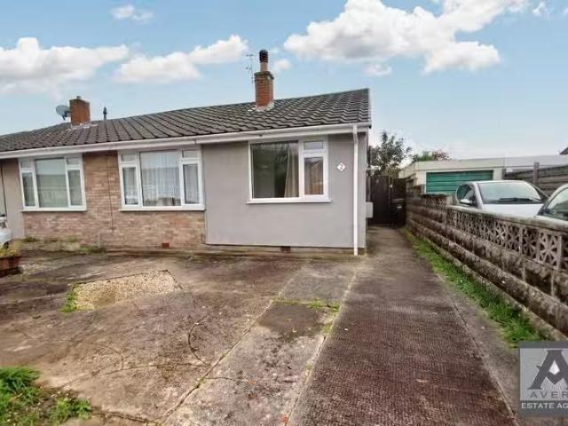 2 bedroom semi detached bungalow for rent in Worle, BS22