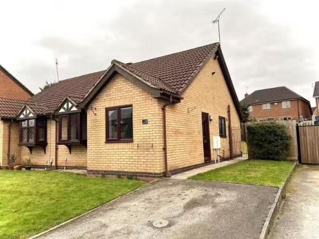 2 bedroom semi detached bungalow for rent in Churchdale Close.