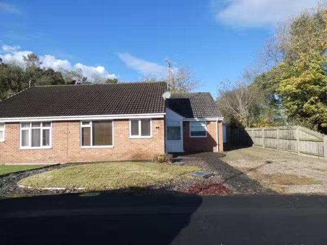 2 bedroom semi detached bungalow for rent in Langmere, Spennym.