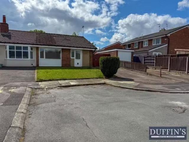 2 bedroom semi detached bungalow for rent in Swinburne Close.