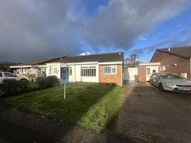 2 bedroom semi detached bungalow for rent in Sturminster Road.