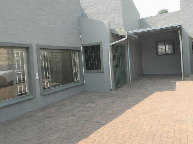 2‐Bedroom Semi‐Detached Home on Shared Property