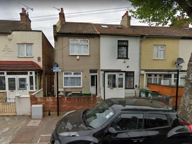 2 Bedroom Semi Detached House