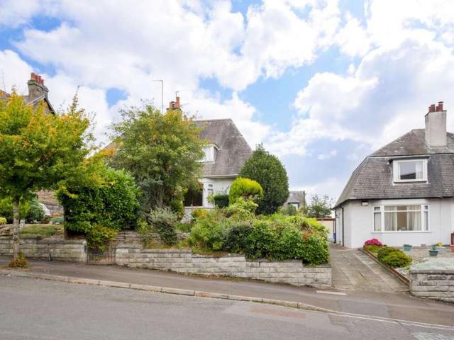 2 Bedroom Semi Detached House