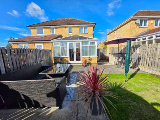 2 Bedroom Semi Detached House