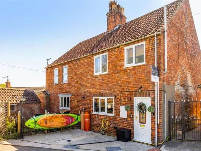 2 Bedroom Semi Detached House