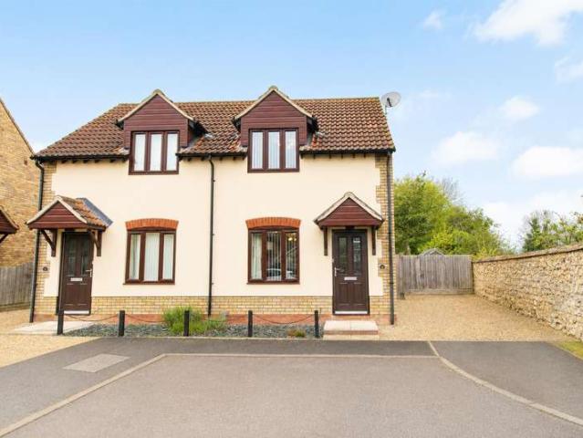 2 Bedroom Semi Detached House