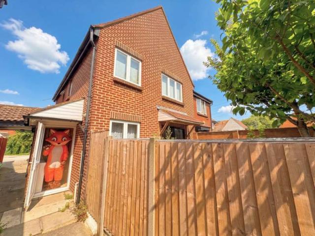 2 Bedroom Semi Detached House