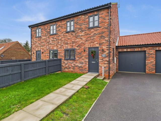 2 Bedroom Semi Detached House