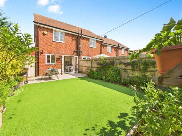 2 Bedroom Semi Detached House