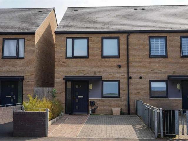 2 Bedroom End Of Terrace House