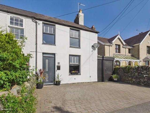 2 Bedroom Semi Detached House