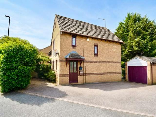 2 Bedroom Semi Detached House