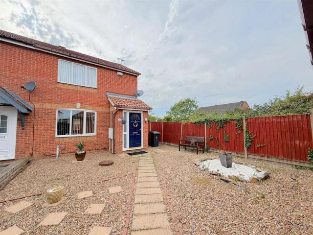 2 Bedroom Semi Detached House