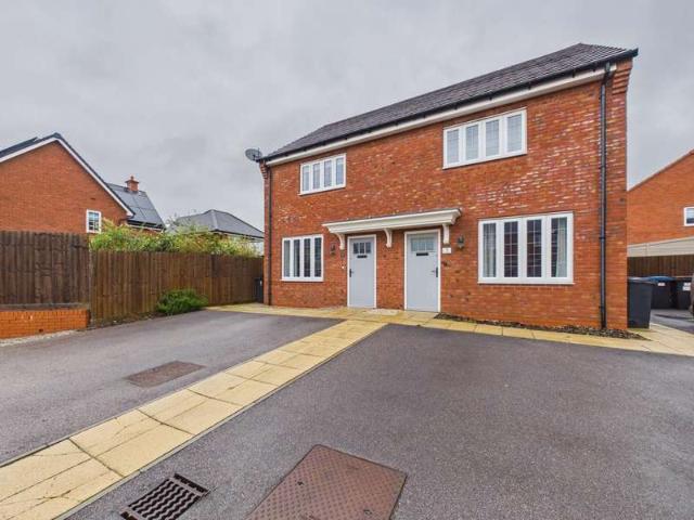 2 Bedroom Semi Detached House
