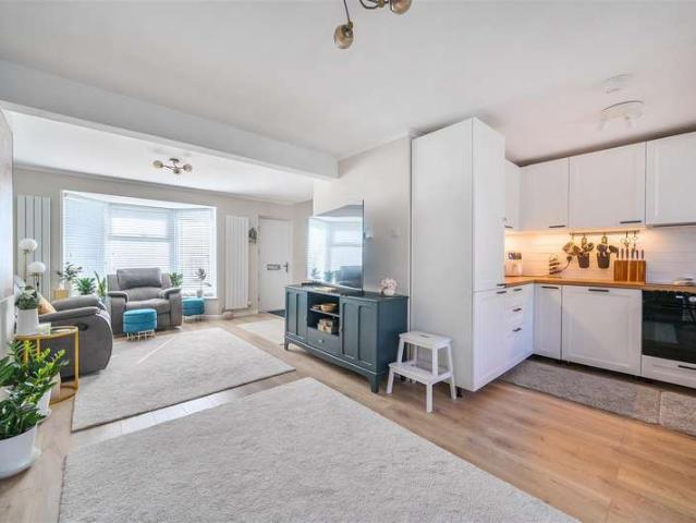 2 Bedroom Semi Detached House