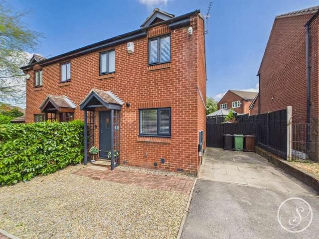 2 Bedroom Semi Detached House