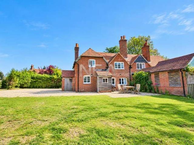 2 Bedroom Semi Detached House