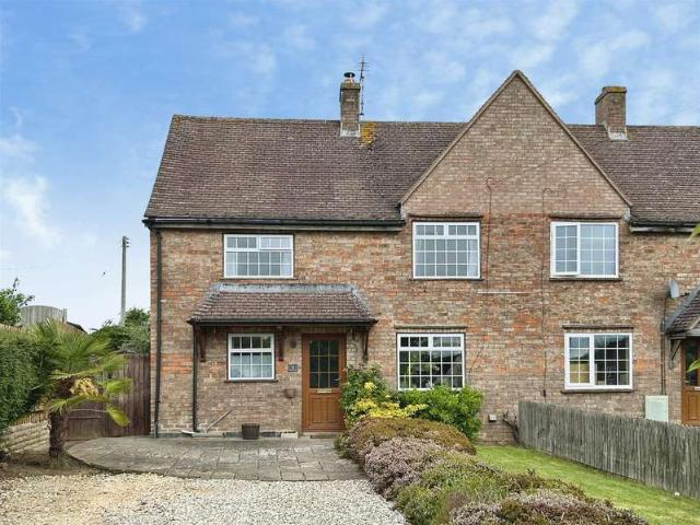 2 Bedroom Semi Detached House