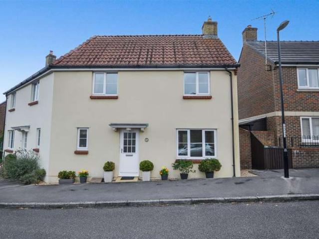 2 Bedroom Semi Detached House