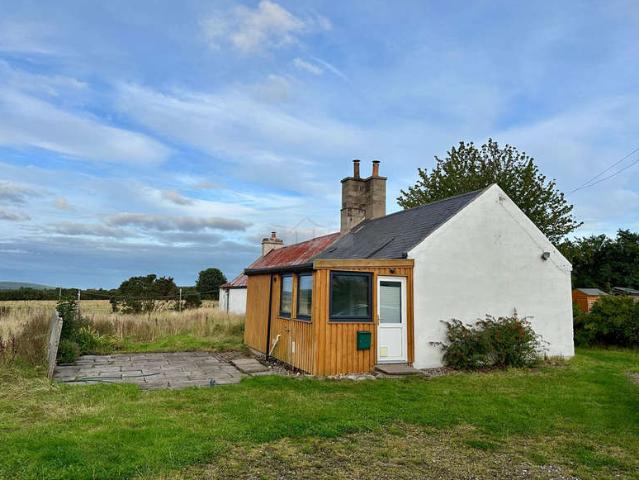 2 Bedroom Semi Detached House