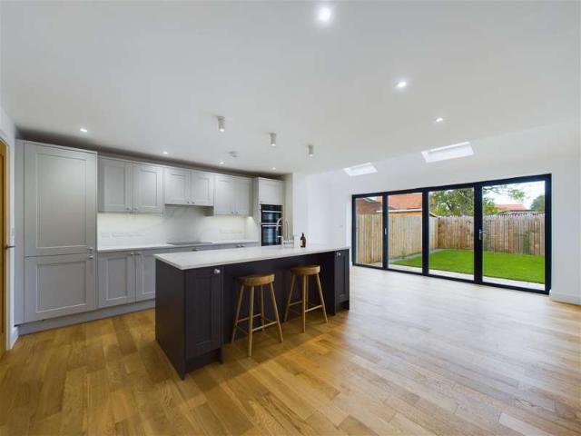 2 Bedroom Semi Detached House