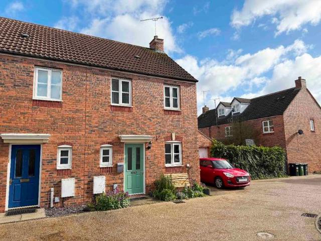 2 Bedroom Semi Detached House