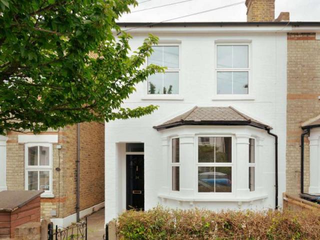 2 Bedroom Semi Detached House