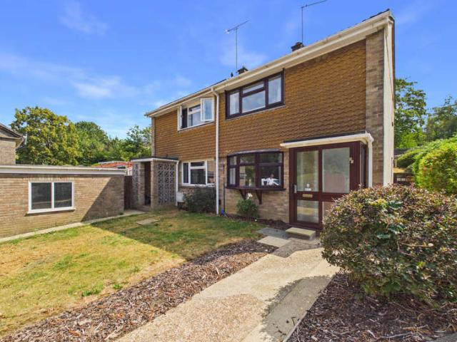 2 Bedroom Semi Detached House