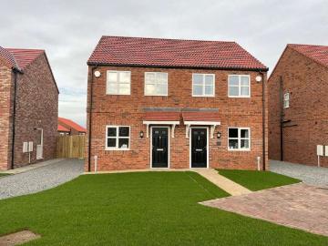 2 Bedroom Semi Detached House