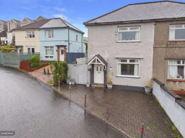 2 Bedroom Semi Detached House