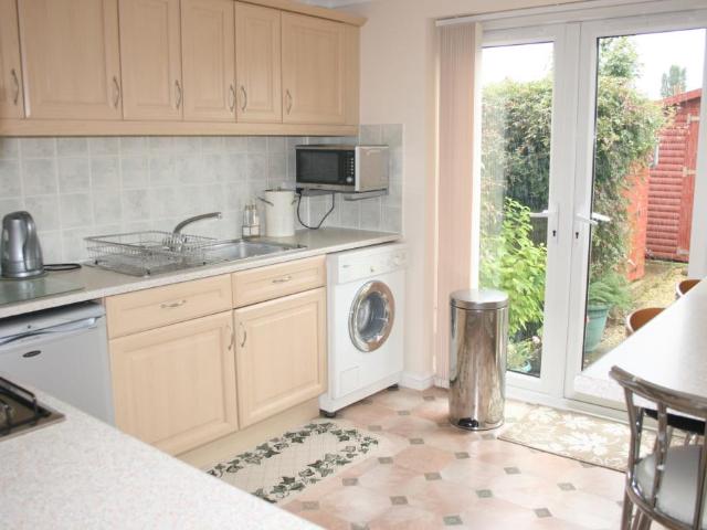2 bedroom Semi Detached House