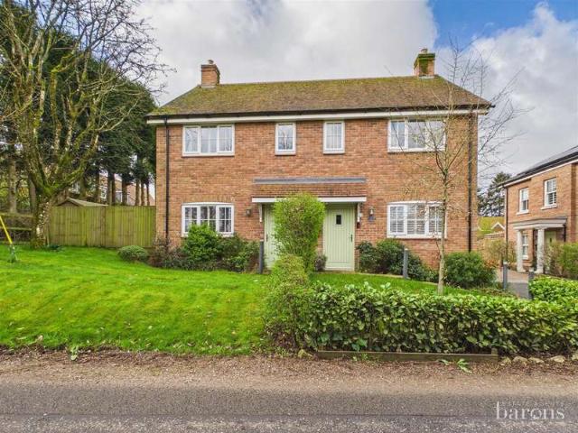 2 Bedroom Semi Detached House