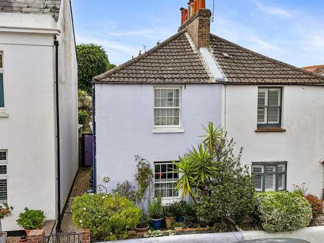 2 Bedroom Semi Detached House
