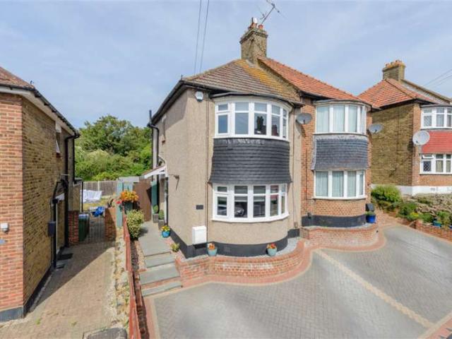 2 Bedroom Semi Detached House