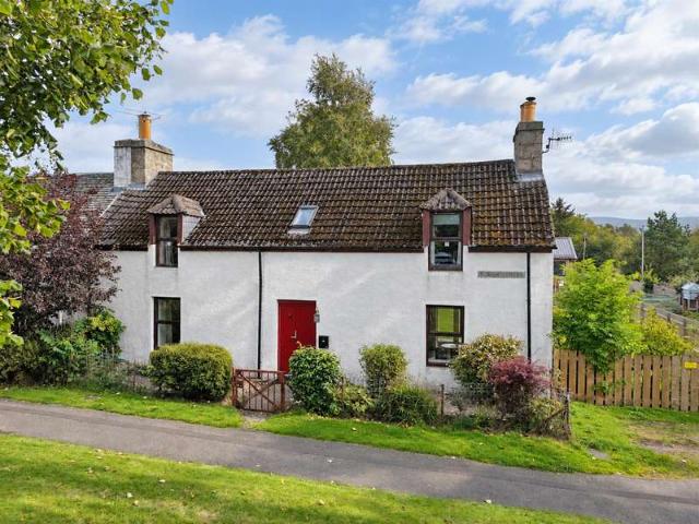 2 Bedroom Semi Detached House