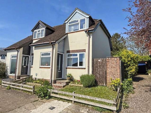 2 Bedroom Semi Detached House
