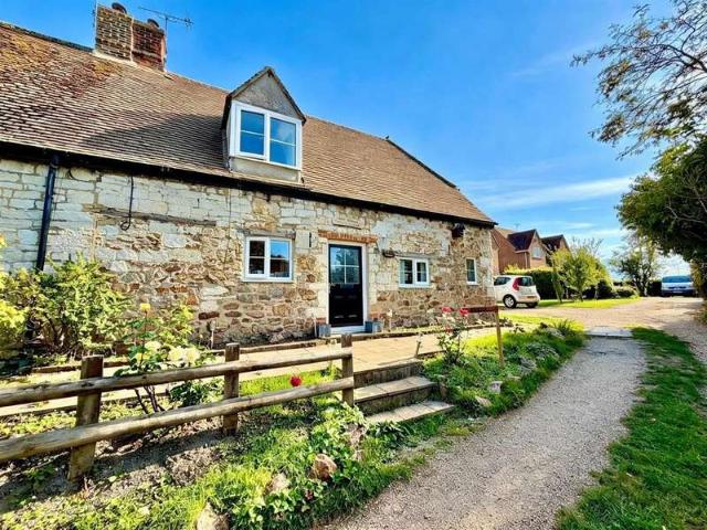 2 Bedroom Semi Detached House