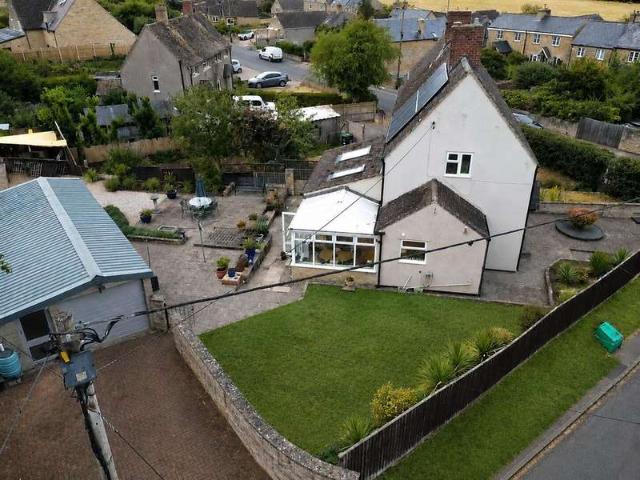 2 Bedroom Semi Detached House