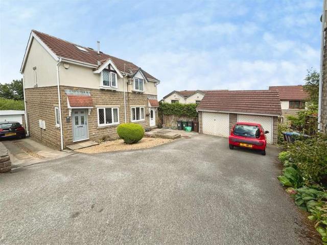 2 Bedroom Semi Detached House