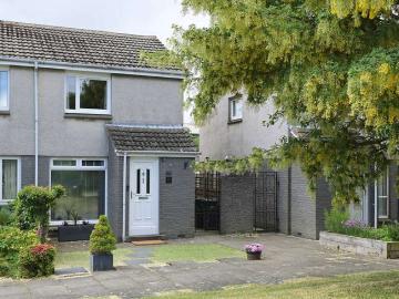 2 Bedroom Semi Detached House