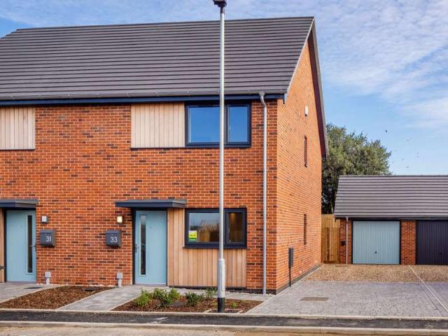 2 Bedroom Semi Detached House