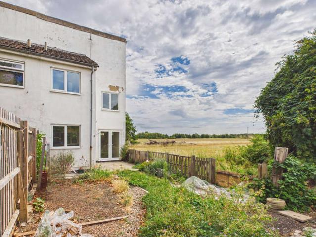 2 Bedroom Semi Detached House